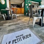 Restaurant Le Petit Boeuf • Restaurant - Grill - Burgers • Valras-Plage, 34350, France • https://restaurantlepetitboeuf.com/ • Page établissement
